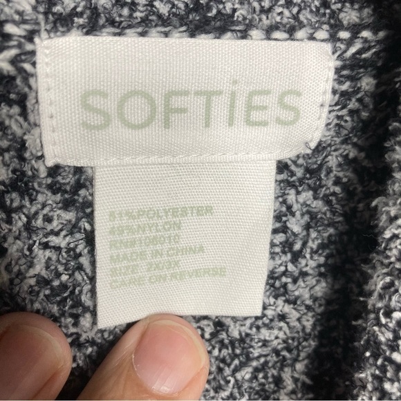 Softies 30” Marshmallow heathered button down cardigan with tie size 2x/3X - Picture 6 of 8